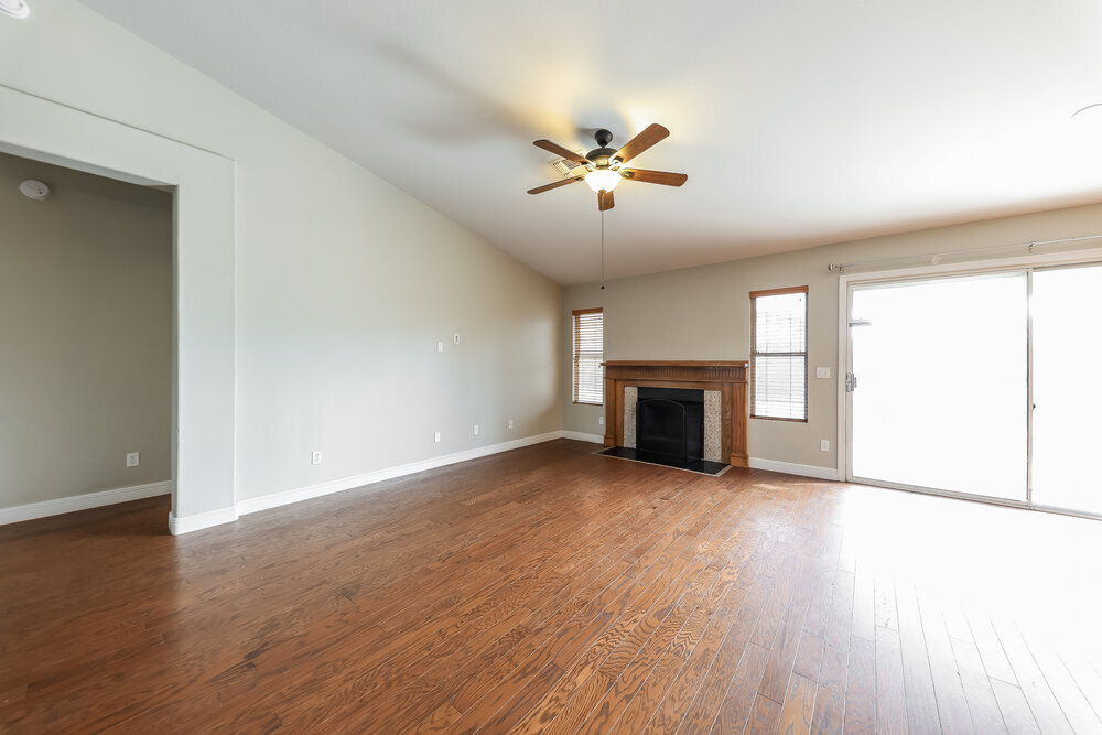 Building Photo - 7205 W Los Gatos Dr