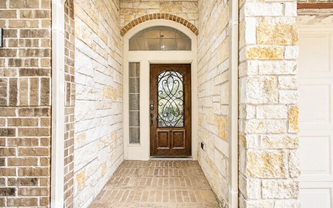 Building Photo - 13312 Highland Lake Ln