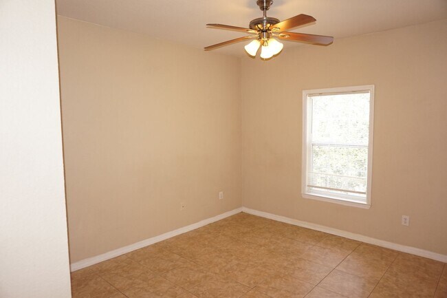 Building Photo - 3611 Conroy Rd
