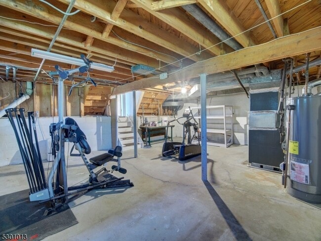 Building Photo - 17 Brook Pl