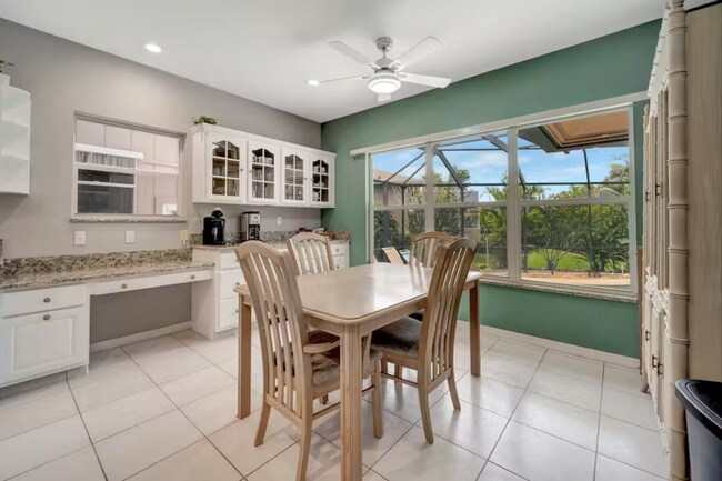 Building Photo - Beautiful Rental Home With Pool in Desirab...
