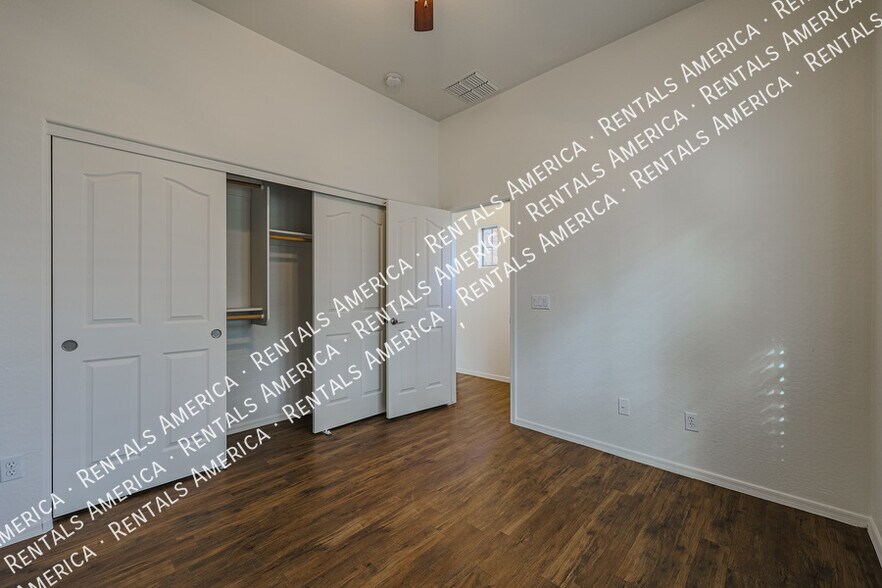 Building Photo - 16218 N 182nd Ln