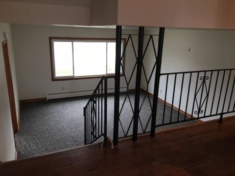Building Photo - 520 E College Ave