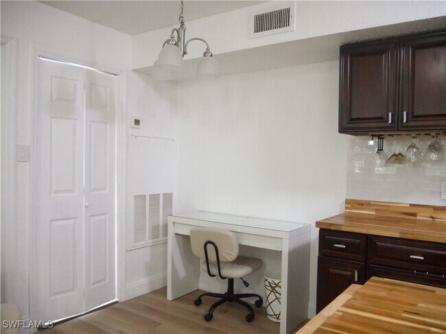Building Photo - 12551 Equestrian Cir