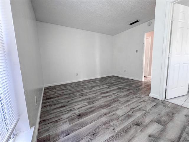 Building Photo - 1804 Serenade Ln