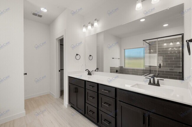 Building Photo - 225 Whitetail Dr