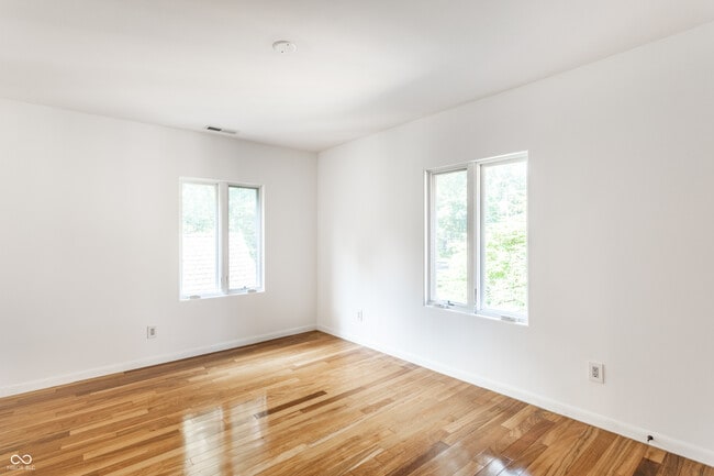 Building Photo - 5758 Wildwood Ave