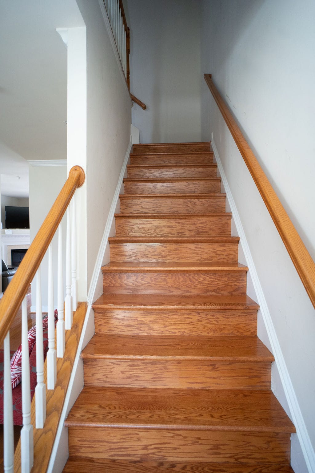Staircase to 2nd flr - 604 Kingfisher Ave