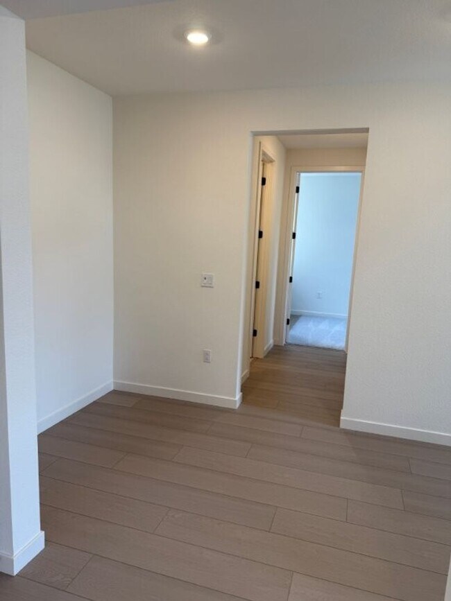 Building Photo - Brand New Desirable One Lake Subdivision -...