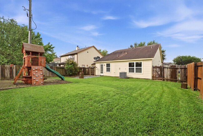 Building Photo - 21314 Misty Brook Bend Ln