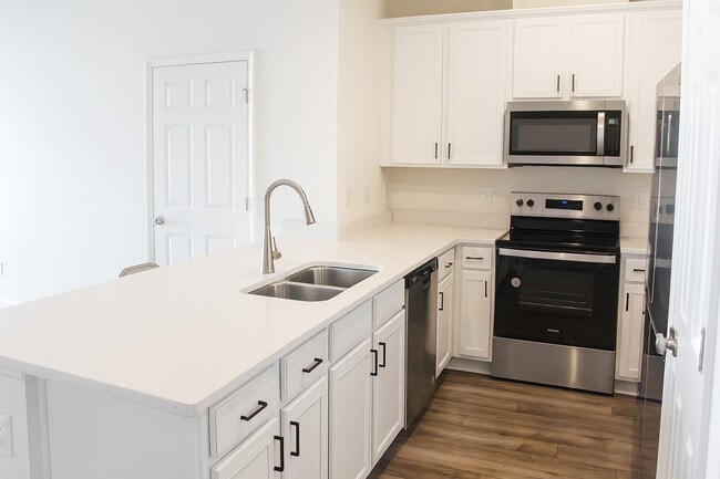 Building Photo - 98 Pittman Ct