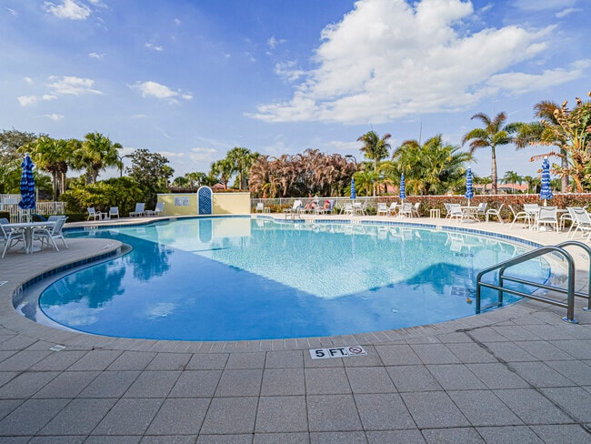 Building Photo - 5395 Dominica St