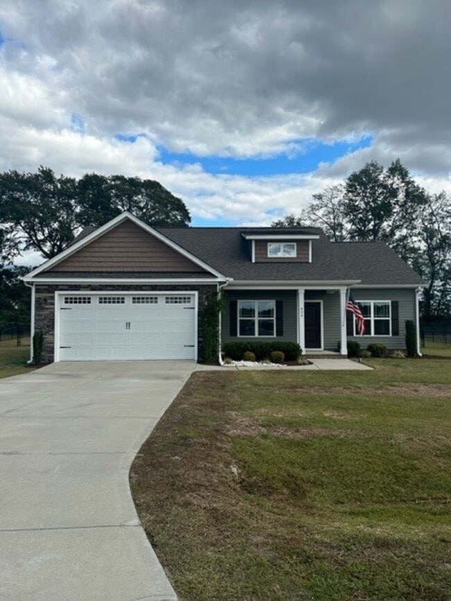 Building Photo - 3 Bed/2 Bath in Willow Pond - 15 minutes to SJAFB!