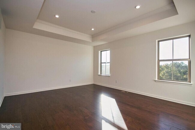 Building Photo - 43428 Robey Sq