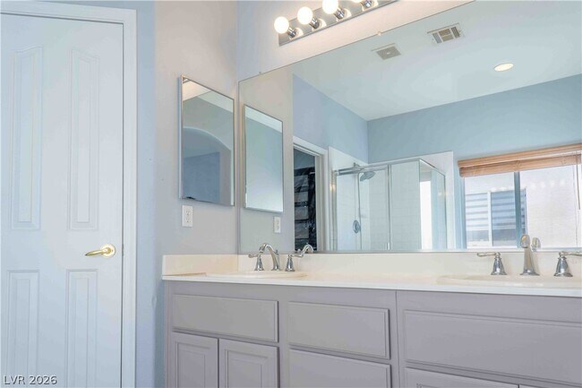 Building Photo - 10530 Santerno St