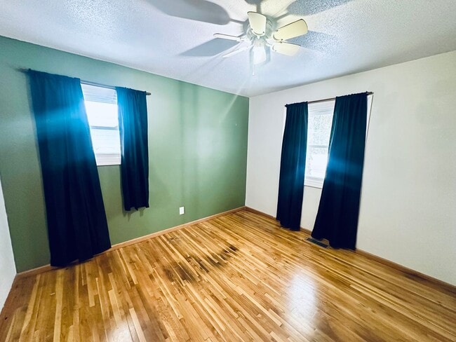 Building Photo - Gorgeous Single Family Home w/ Sundeck and Large Yard!