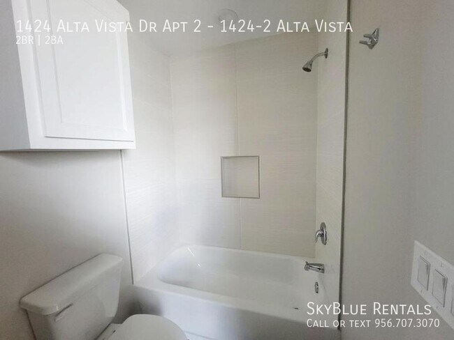 Building Photo - 1424 Alta Vista Dr
