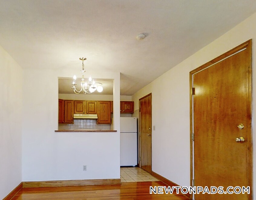 Building Photo - 278 Grove St