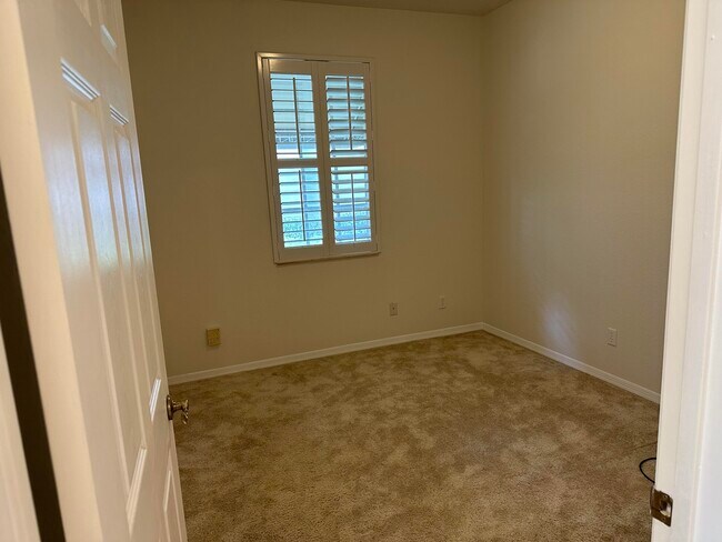 Building Photo - 4951 Bonsai Cir