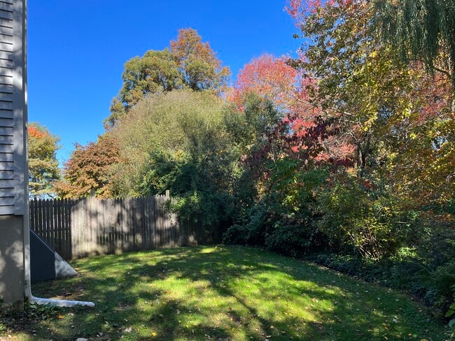 Building Photo - 21 Jones Ct