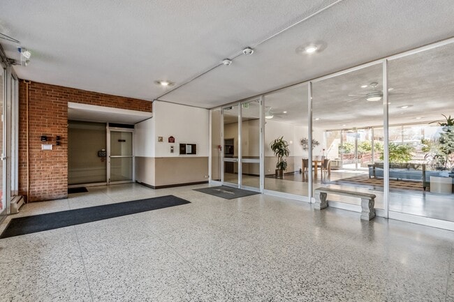 Building Photo - 4800 Hale Pky