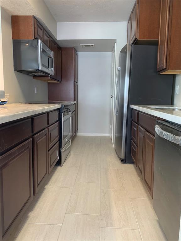 Building Photo - 500 Tiki Dr