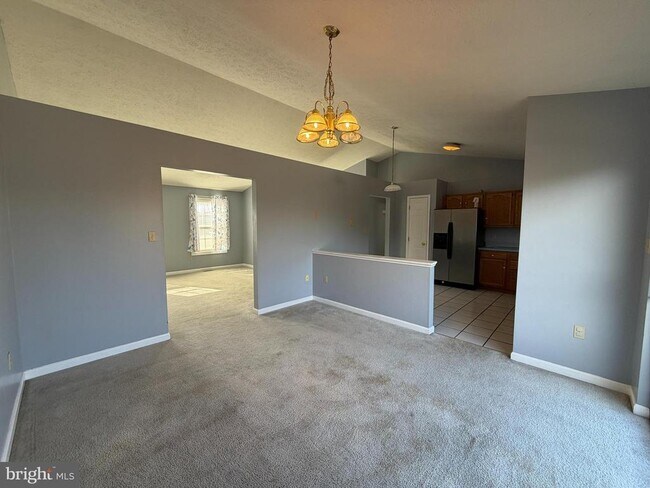 Building Photo - 104 New Kent Ct