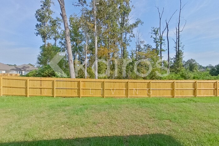 Building Photo - 13785 Willowmore Dr