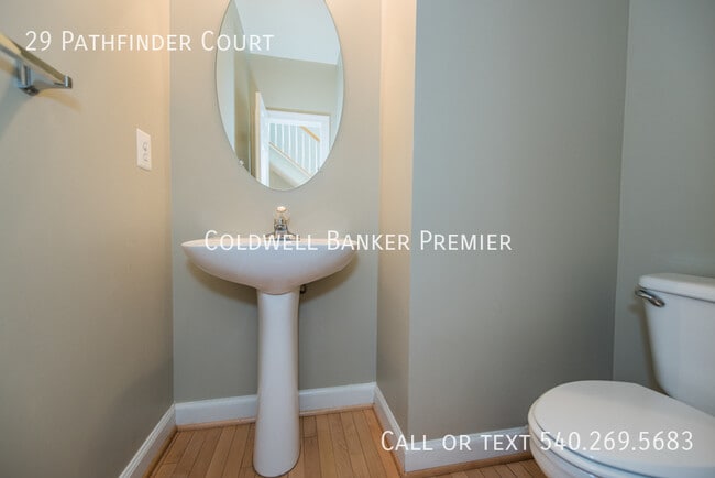 Building Photo - 29 Pathfinder Ct