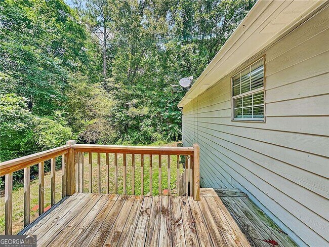 Building Photo - 244 Hale Haven Dr