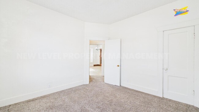 Building Photo - 362 N Holyoke Pl