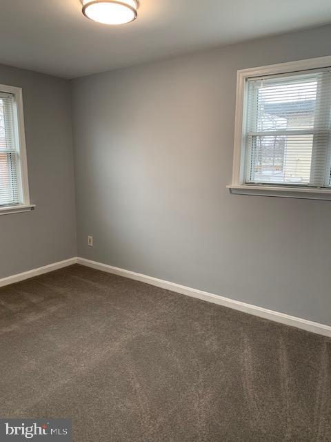 Building Photo - 3004 St Clair Dr