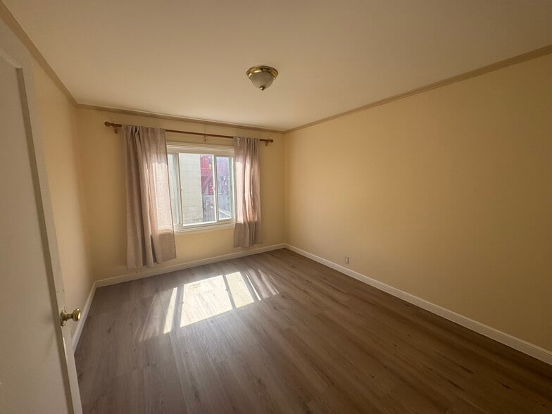 Second Bedroom - 1606 39th Ave
