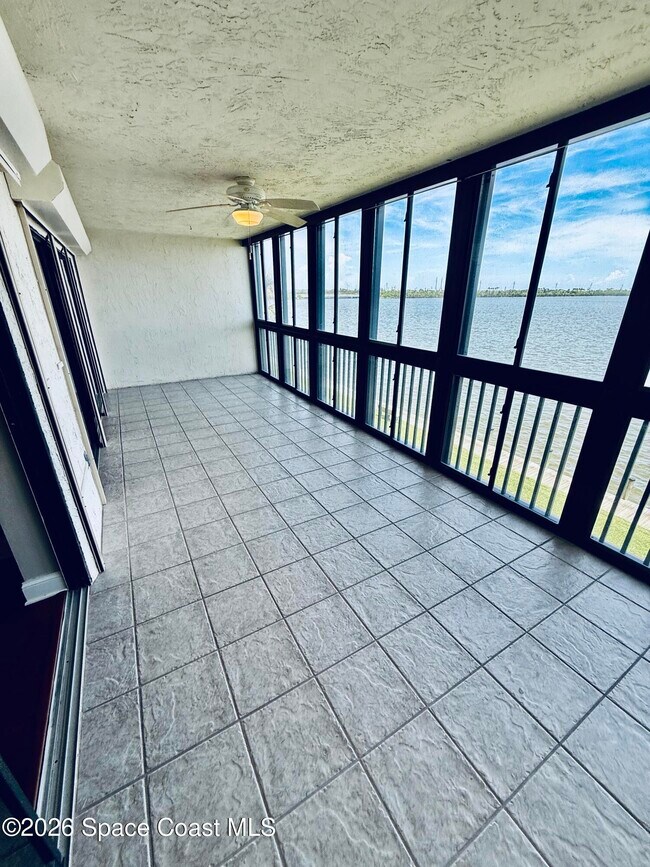 Building Photo - 250 S Sykes Creek Pkwy