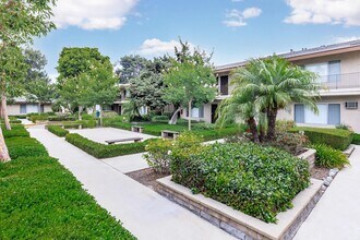 Building Photo - Casa Bonita Apartment Homes