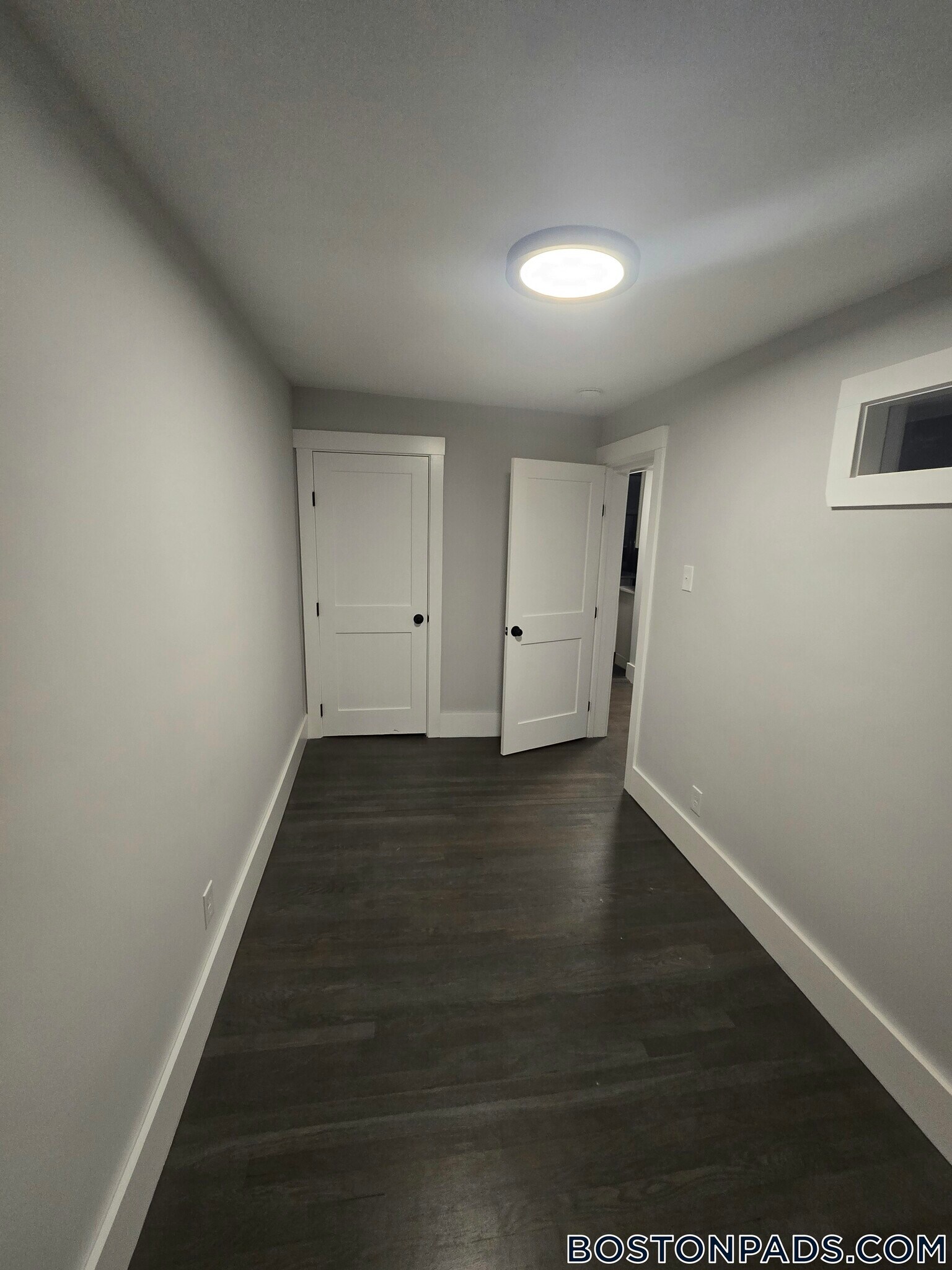 Building Photo - 118 Marginal St