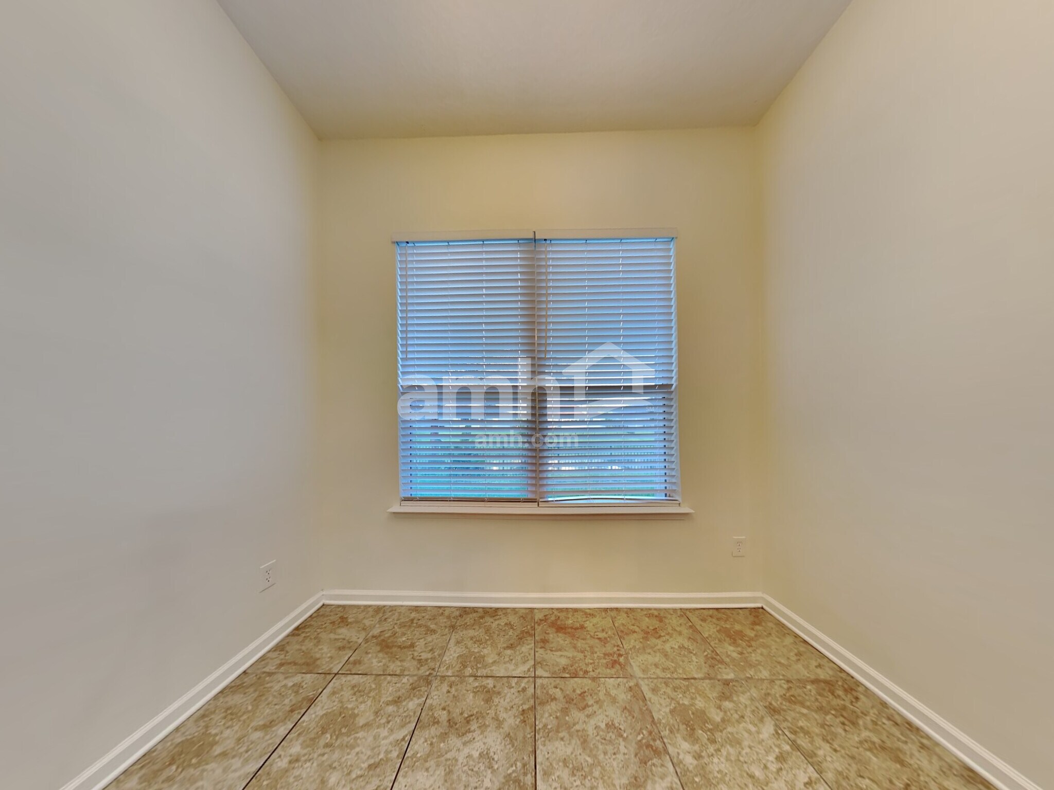 Building Photo - 14136 Fish Eagle Dr E