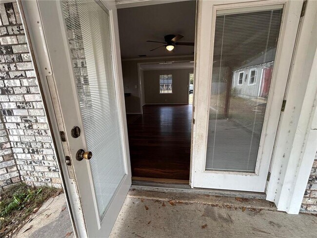 Building Photo - 5710 5th St