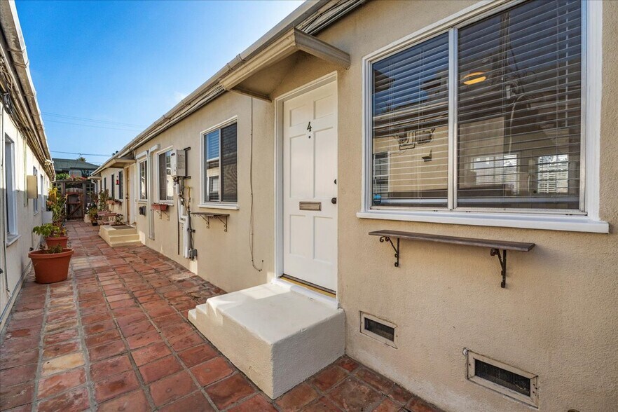 Building Photo - 1726 Abbot Kinney Blvd