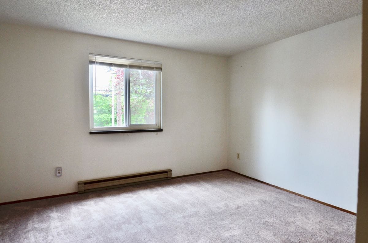 Building Photo - 10525 Midvale Ave N