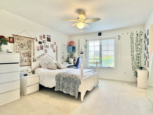 Building Photo - Spacious 4-Bed Colonial in Troy’s Stone Ha...