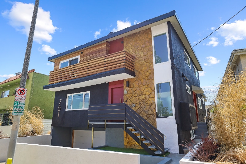 Building Photo - 701 N Hill Pl