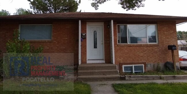 Primary Photo - 625 El Rancho Blvd
