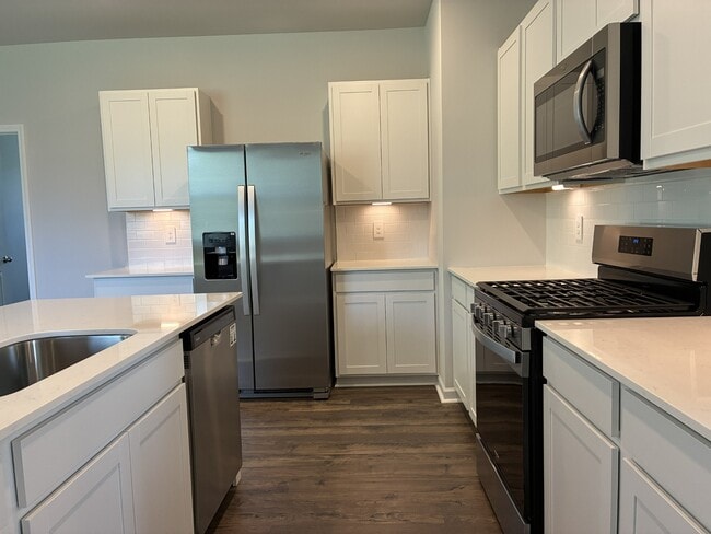 Building Photo - 6619 Japonica Ln