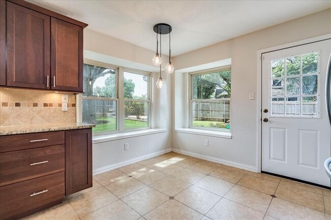 Building Photo - 16517 Spotted Eagle Dr