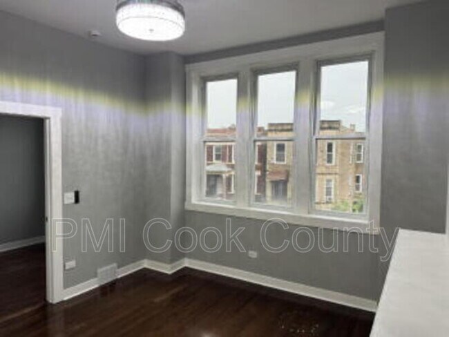 Building Photo - 1950 S Trumbull Ave