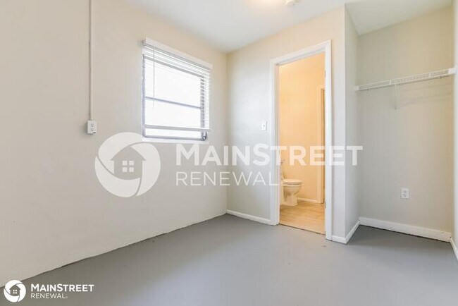 Building Photo - 1161 S Brink Ave