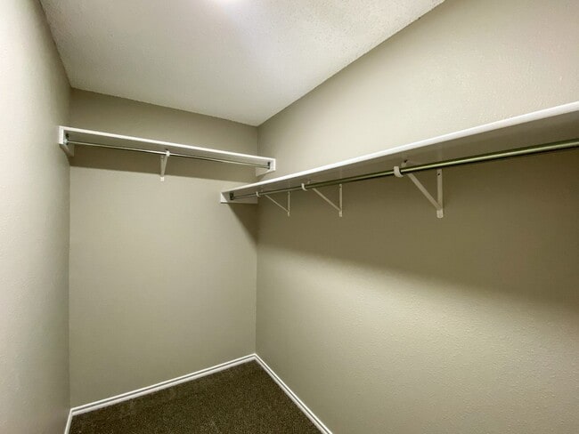 Building Photo - Beautiful 3/2 home in Hunters Mill!