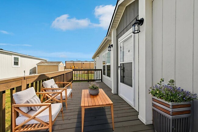 Building Photo - 1602 Swallowtail Dr