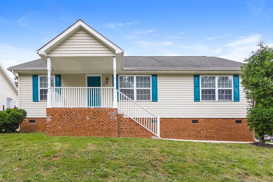 Primary Photo - 5225 Milhaven Ln